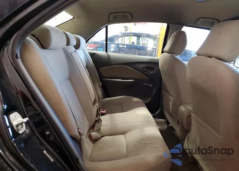 2010 Toyota Yaris z USA, uszkodzony, nr VIN JTDBT4K39A4064501